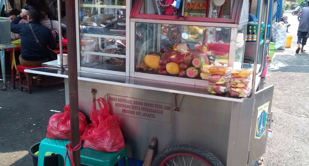 Buah Segar Rujak Suratno Menteng Jakarta